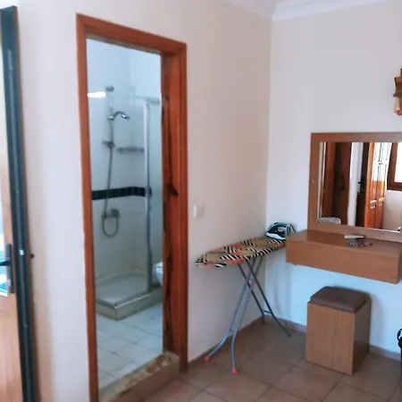 Dalyando アパートホテル