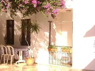 Dalyando Aparthotel