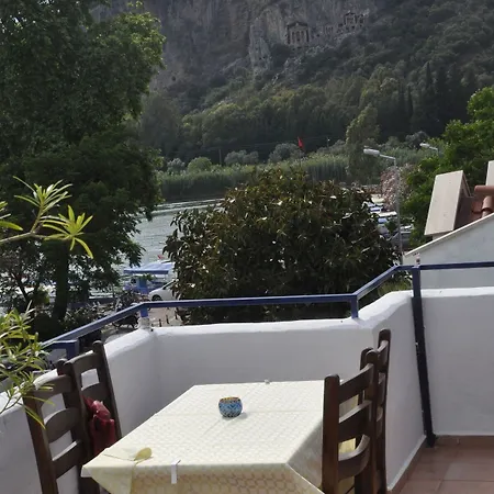Dalyando Apartahotel 3*
