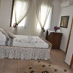 Dalyando מלון דירות