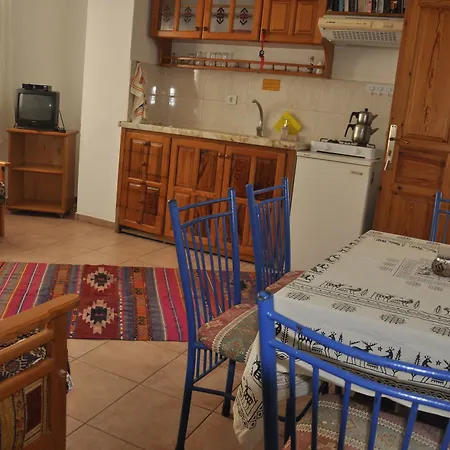 Dalyando Aparthotel 3*
